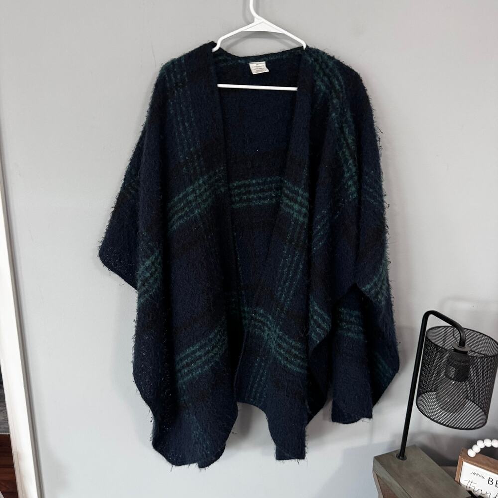 Woolrich Blue & Green Tartan Plaid Sweater Wrap Shawl Poncho One Size Fits Most